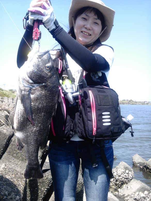 grp0620111336.jpg 585��780 301K